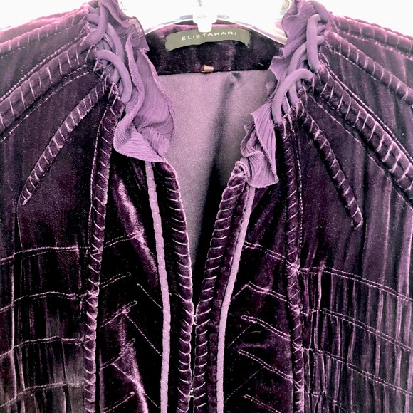 🔥Host Pick🔥 Romantic silk velvet Elie Tahari jacket - Picture 1 of 4